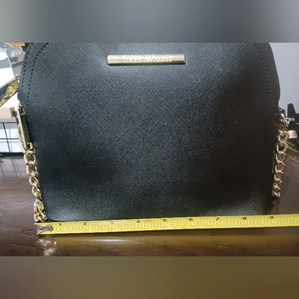 Steve Madden black crossbody. - Picture 3 of 7